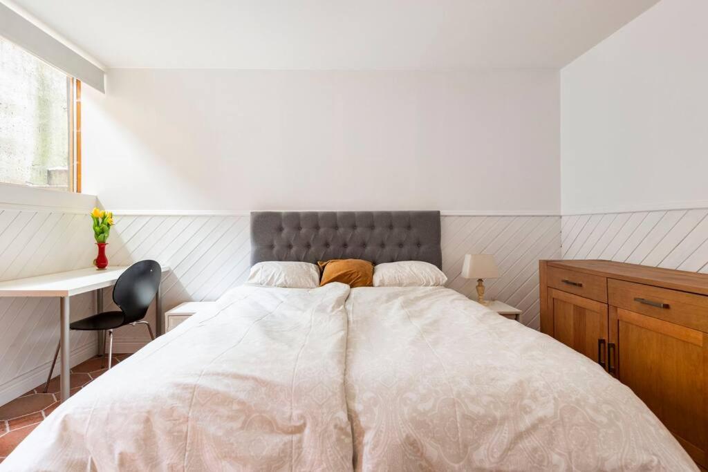 Appartement Laegenhet I Ett Hus Egen Ingang à Sundbyberg Extérieur photo