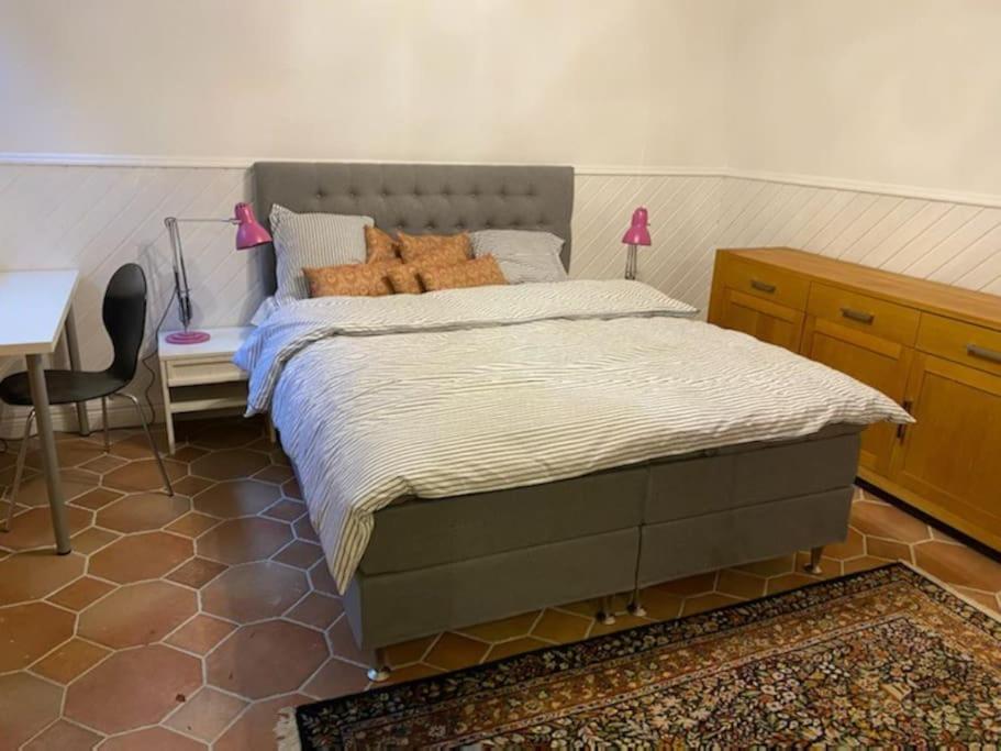 Appartement Laegenhet I Ett Hus Egen Ingang à Sundbyberg Extérieur photo