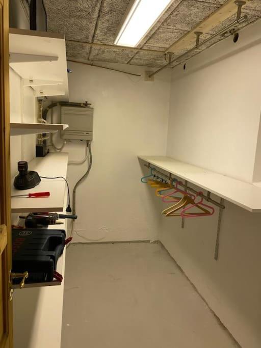 Appartement Laegenhet I Ett Hus Egen Ingang à Sundbyberg Extérieur photo