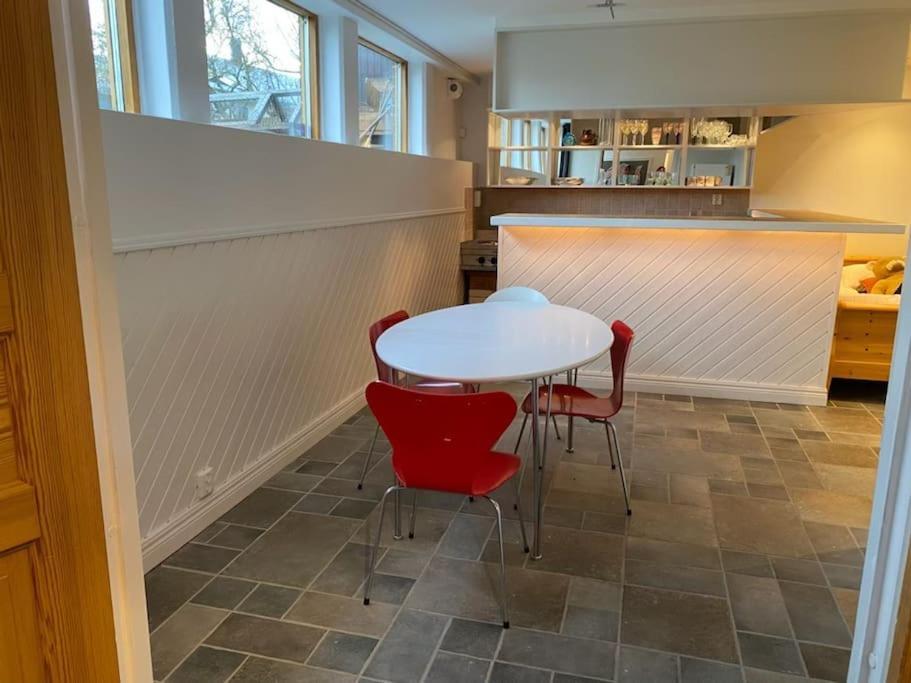 Appartement Laegenhet I Ett Hus Egen Ingang à Sundbyberg Extérieur photo