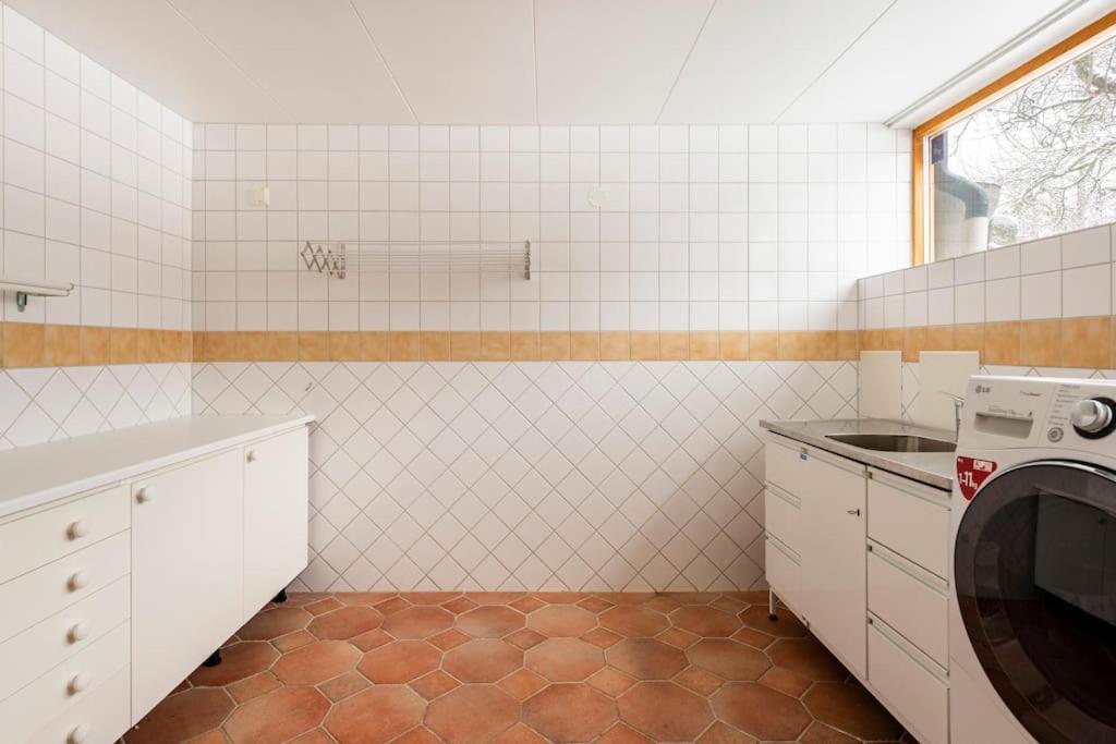 Appartement Laegenhet I Ett Hus Egen Ingang à Sundbyberg Extérieur photo